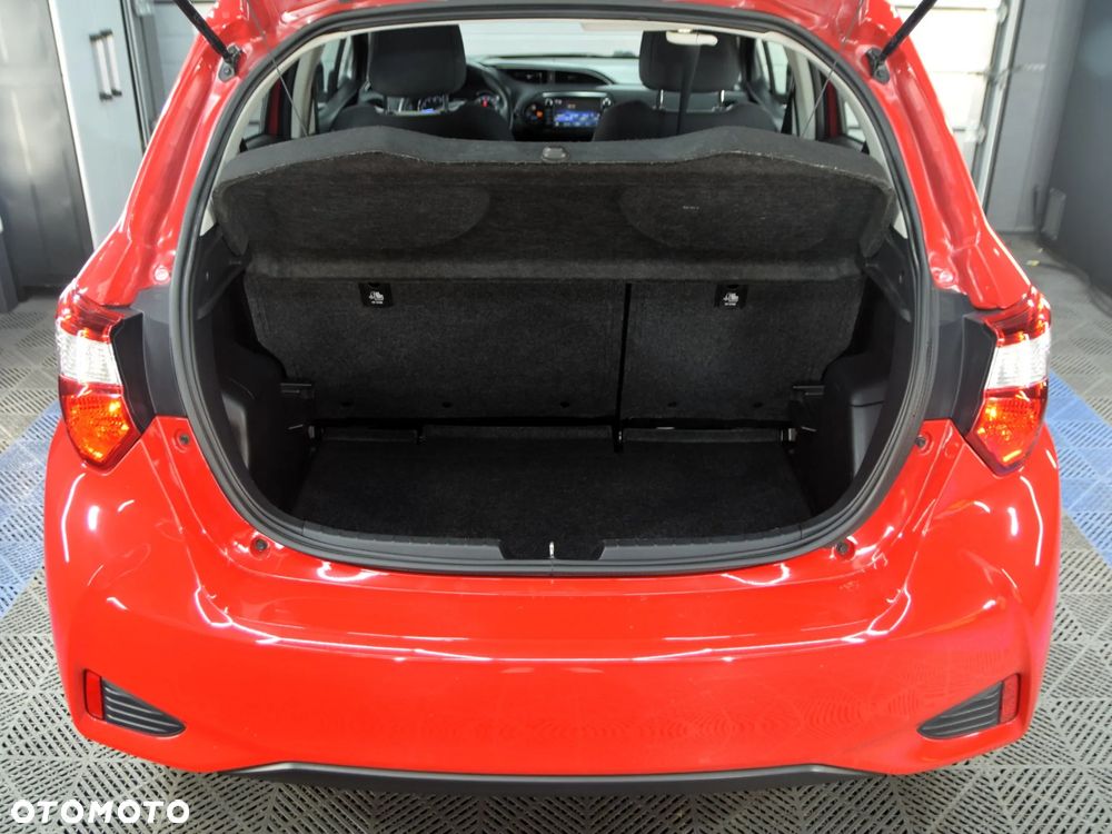 Toyota Yaris 1.5 Premium - 10