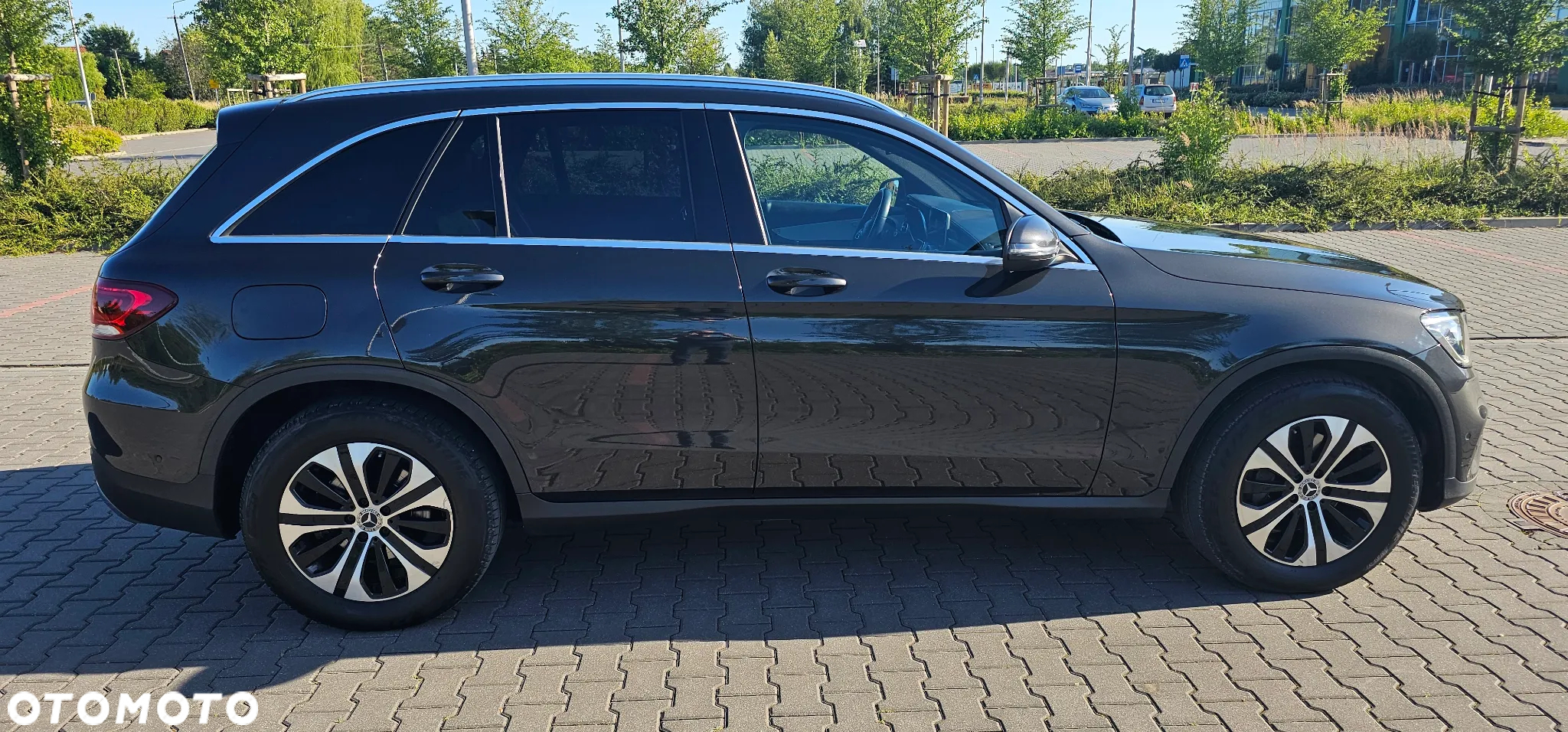 Mercedes-Benz GLC 200 d 4-Matic Business Edition - 4