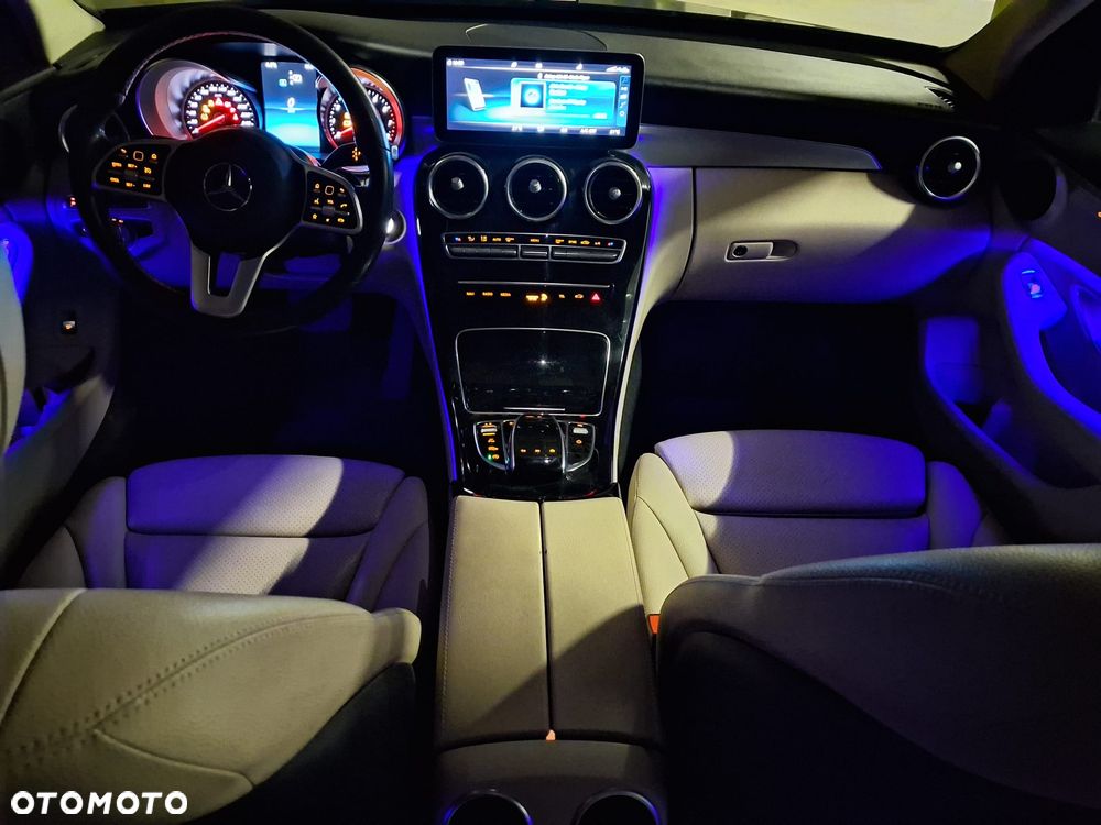 Mercedes-Benz Klasa C 200 9G-TRONIC Avantgarde - 9