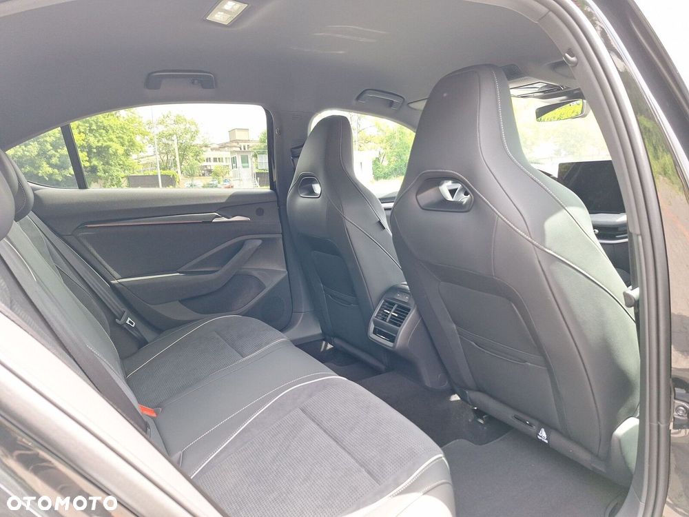 Skoda Superb 2.0 TSI Sportline DSG - 19