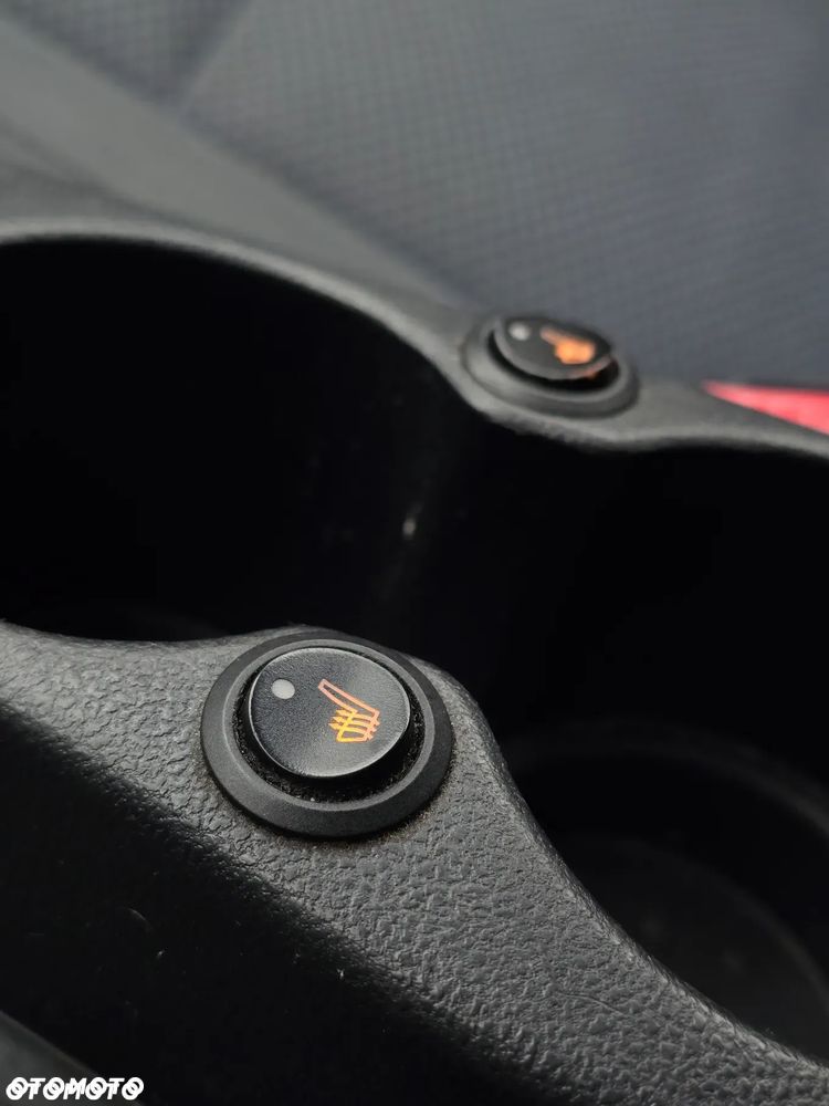 Nissan Qashqai+2 2.0 Acenta - 24