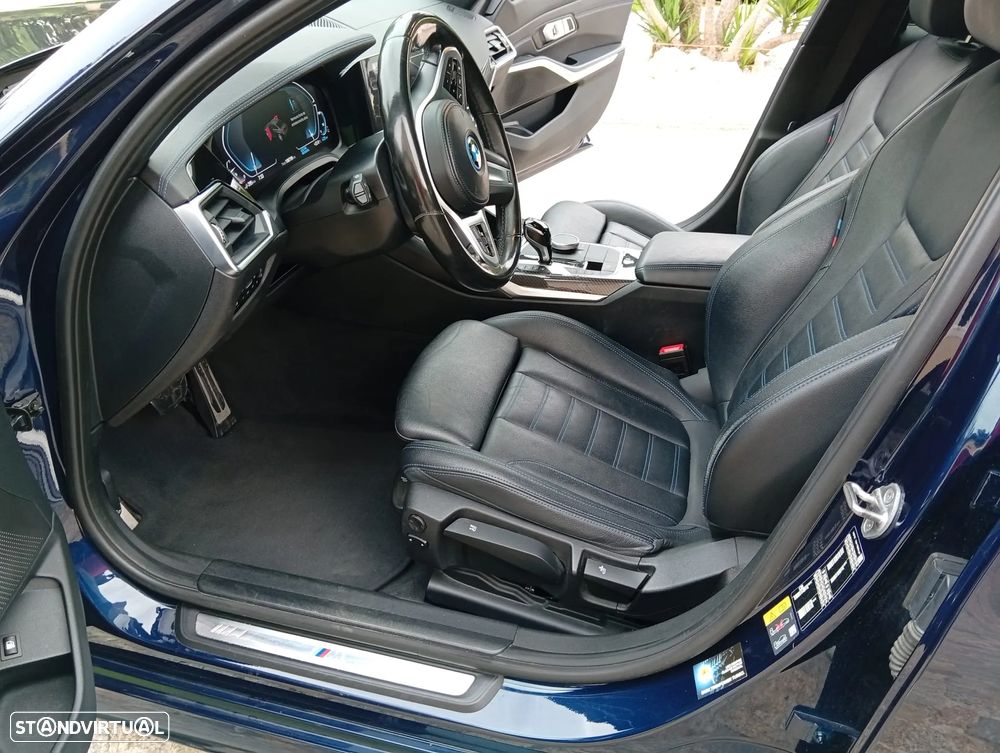 BMW 330 - 4