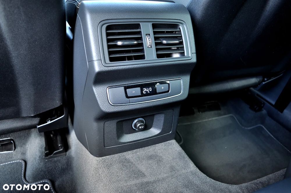 Audi Q5 50 TFSIe quattro S tronic S line - 26