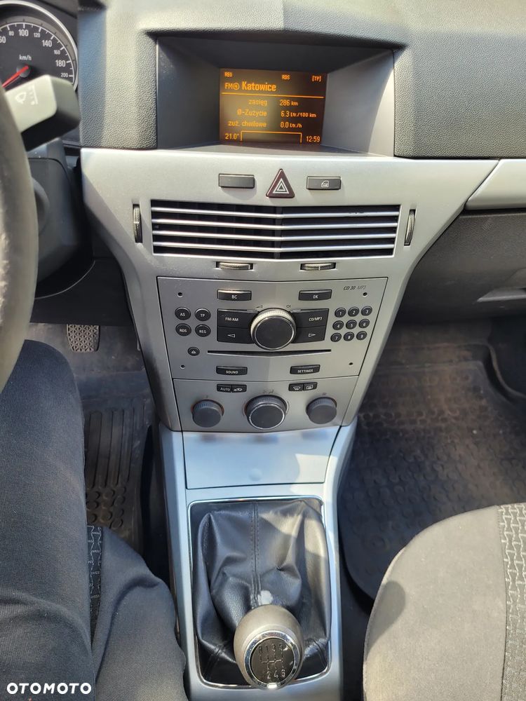 Opel Astra 1.7 CDTI DPF (119g) Innovation - 9