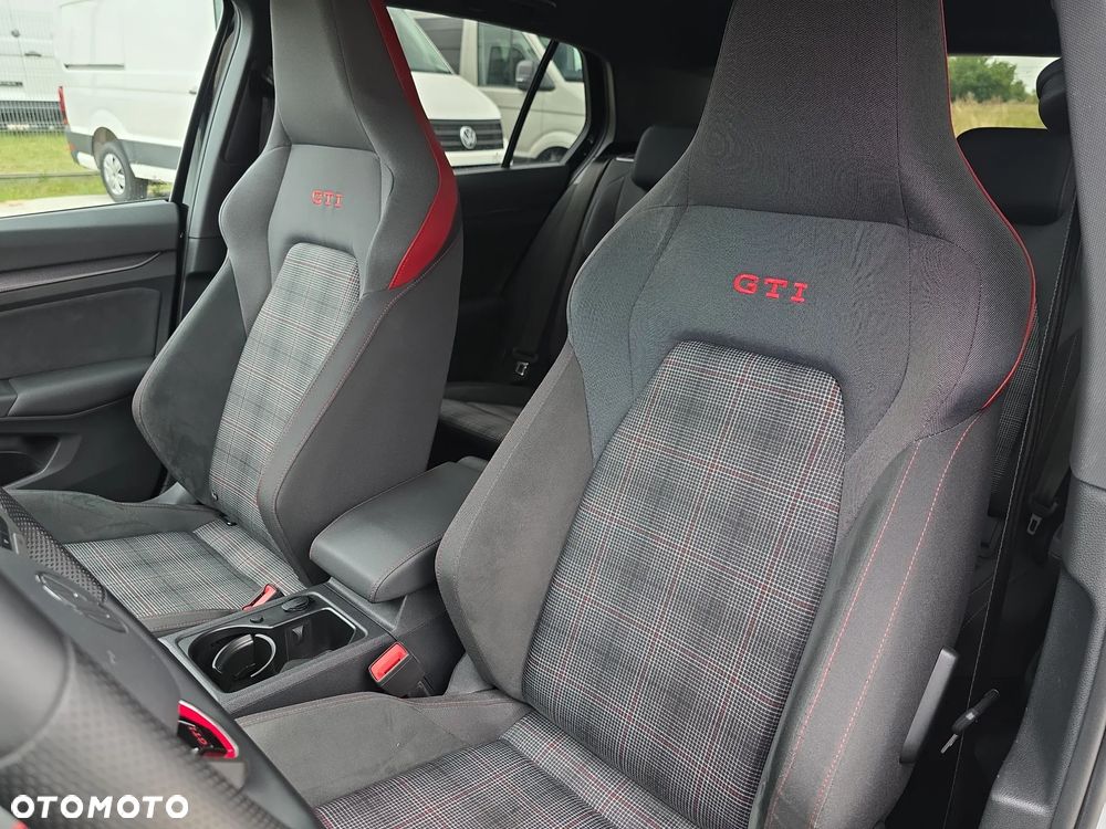Volkswagen Golf 2.0 TSI GTI DSG - 14