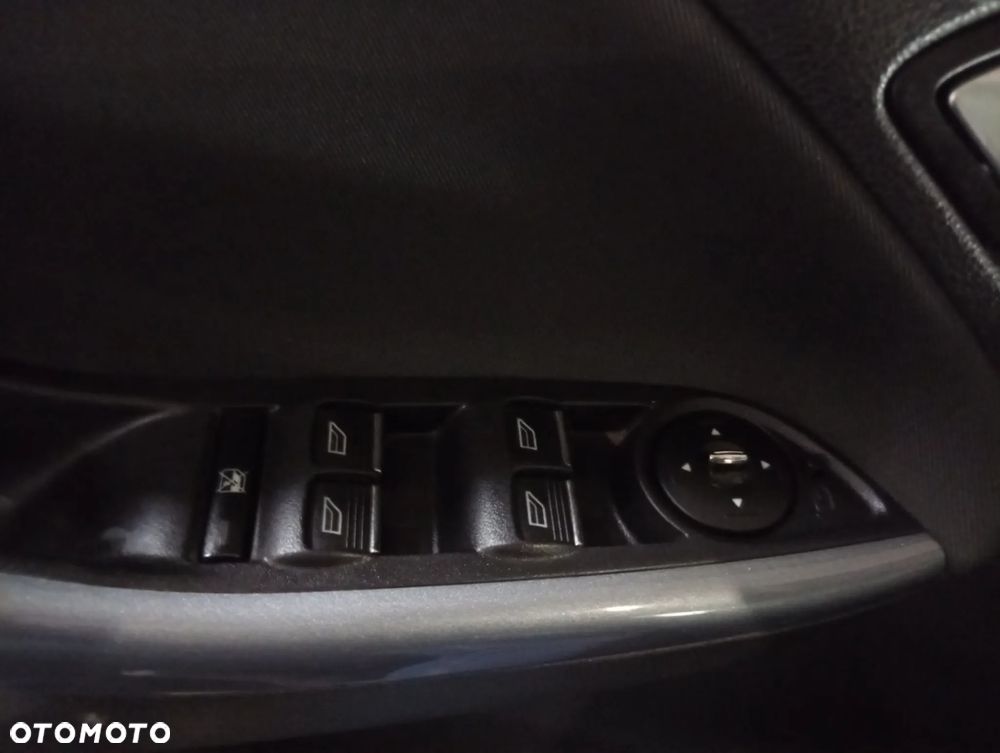 Ford Focus 1.6 TDCi DPF Titanium - 20