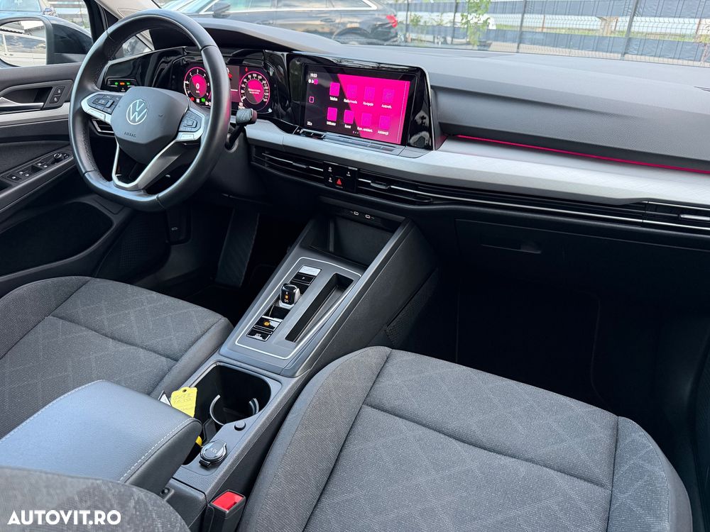 Volkswagen Golf - 11