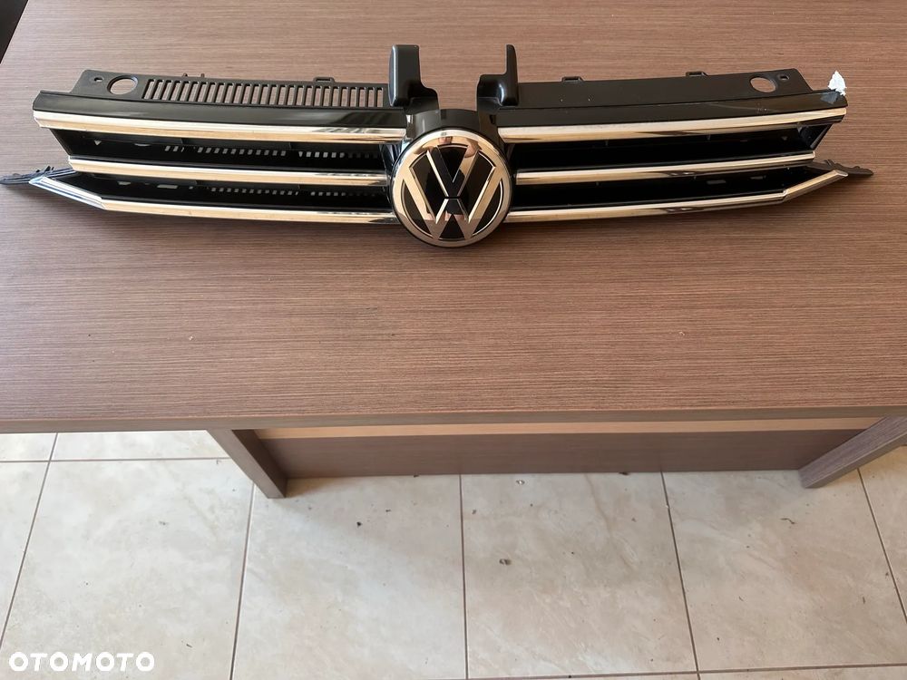 Grill Atrapa VW Touran II 2 5TA 15r- 5TA853653B 5TA853651H/J/K/L/O/P - 1