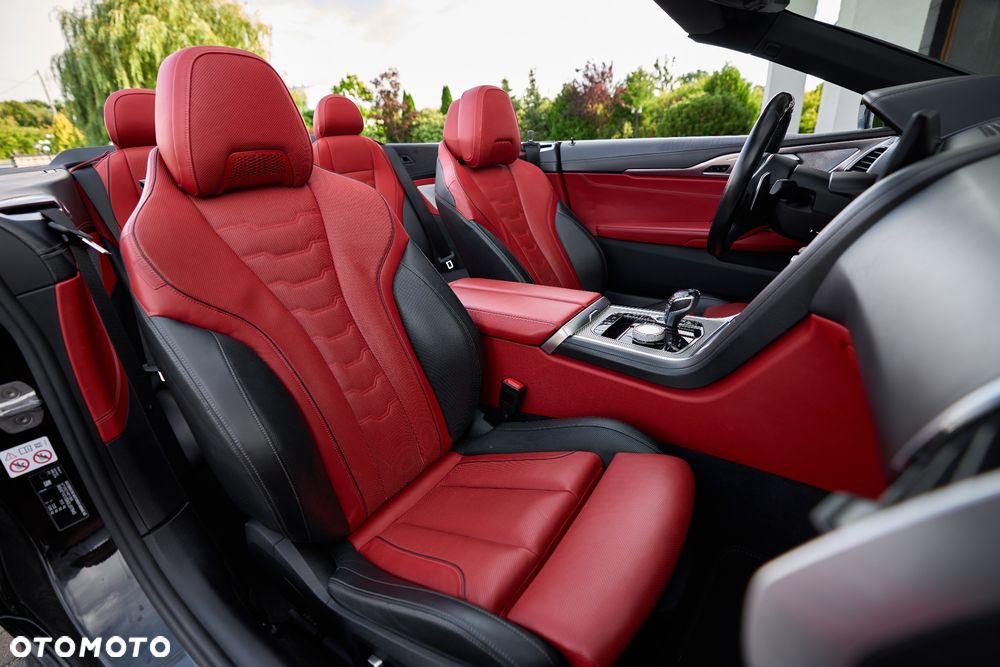 BMW Seria 8 M850i xDrive - 34