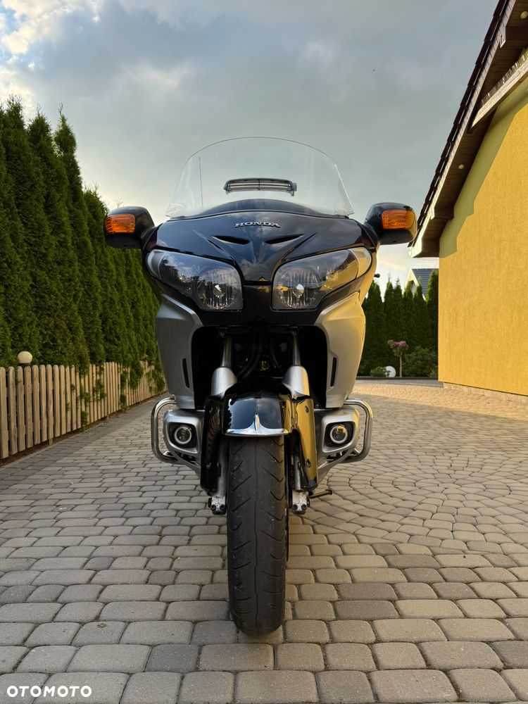 Honda GL - 18