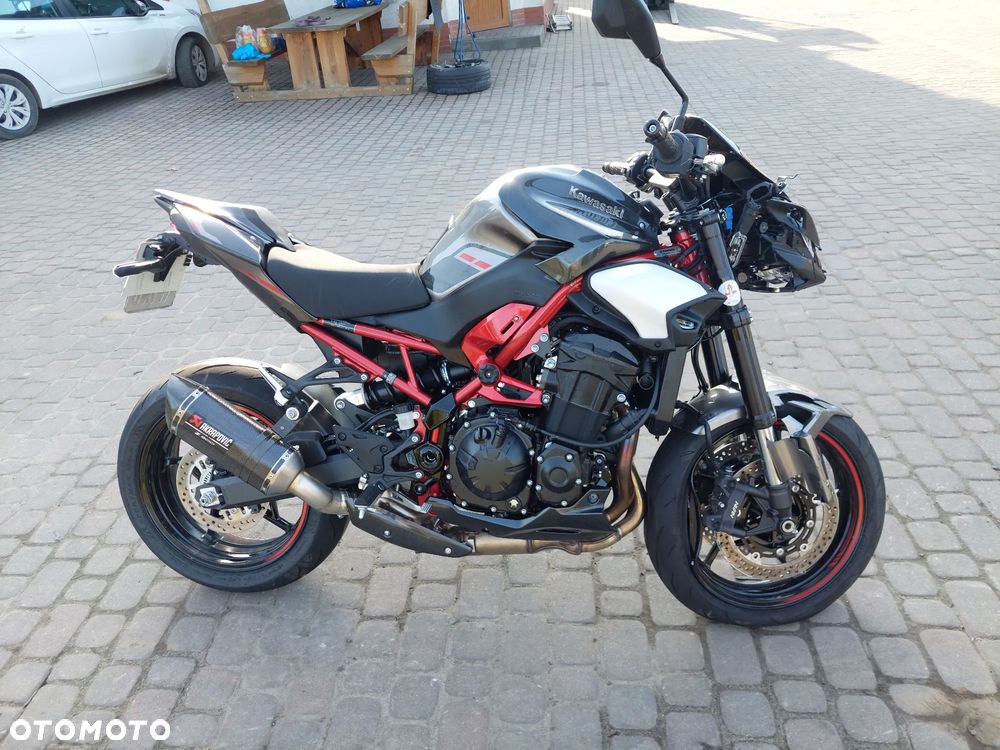 Kawasaki Z 900 - 6