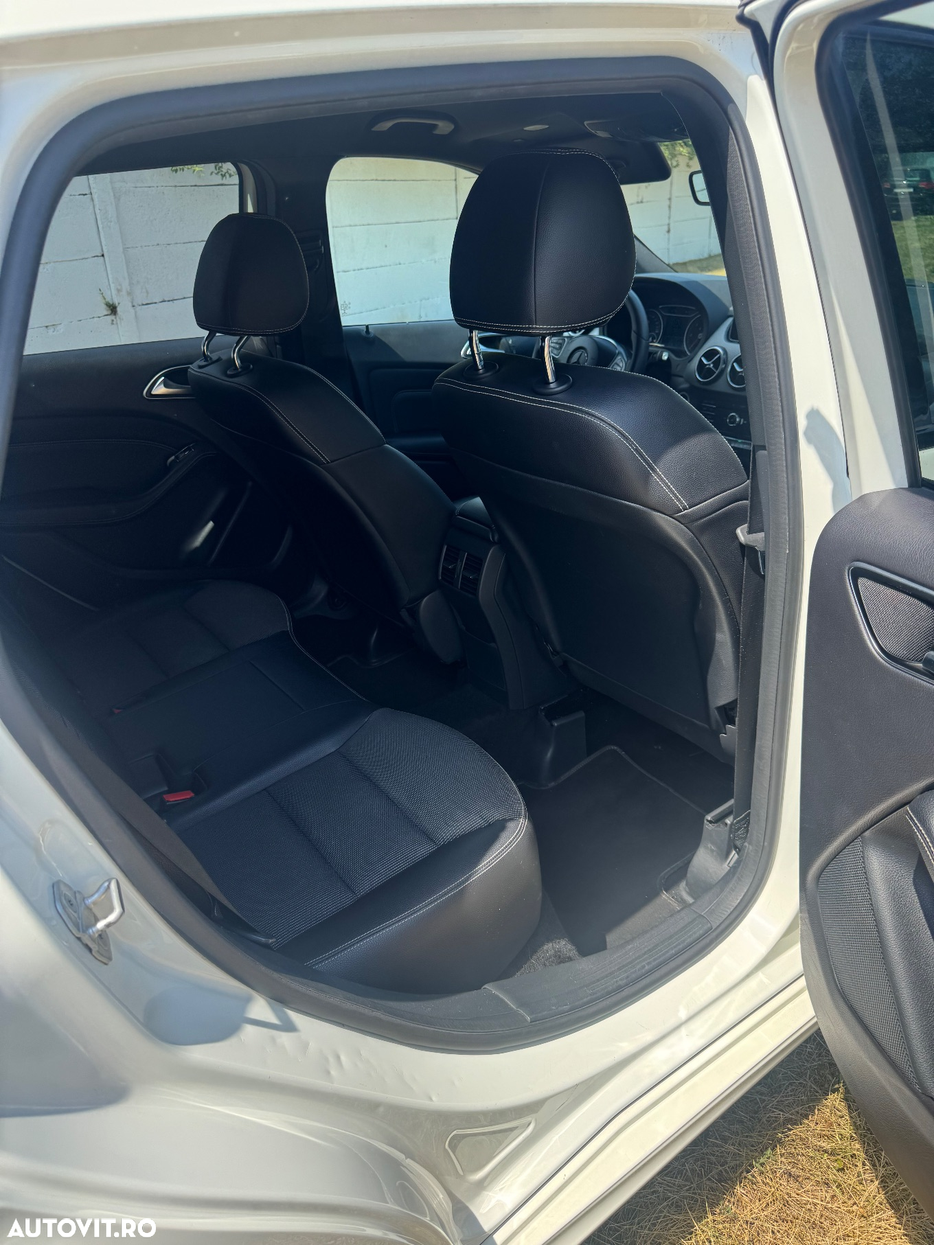 Mercedes-Benz B 180 d 7G-DCT Style - 13