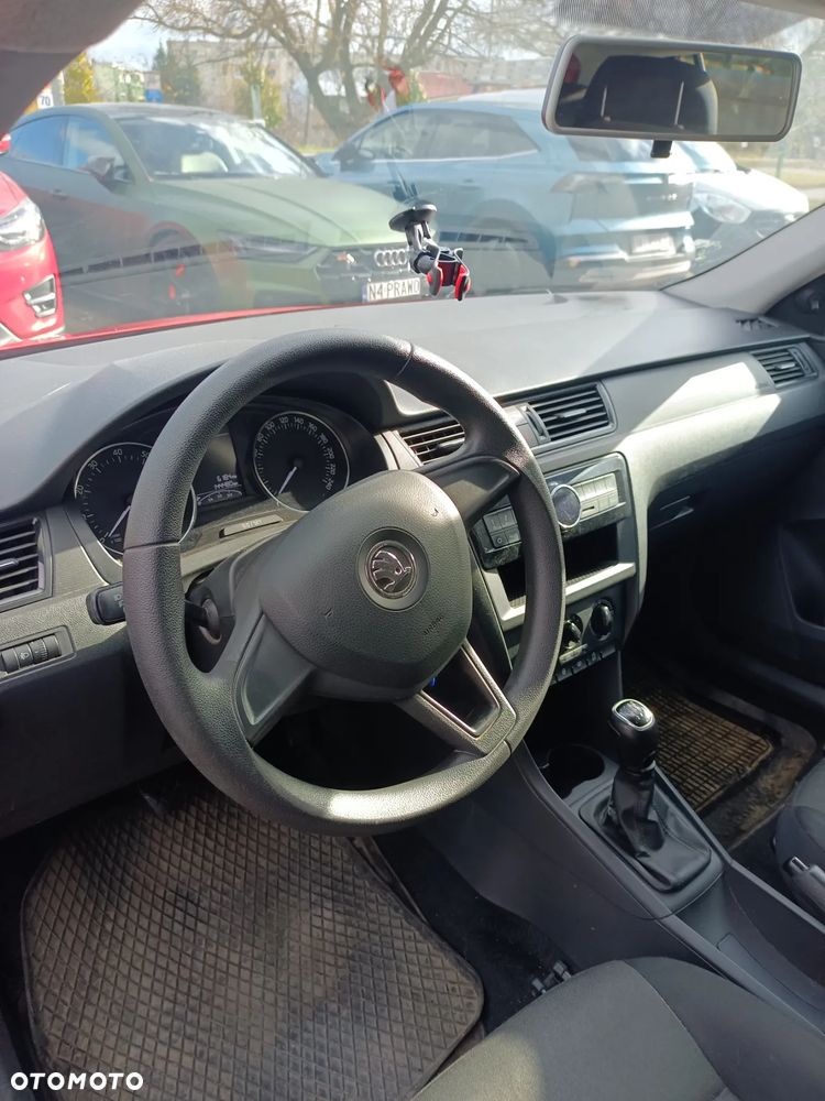 Skoda RAPID 1.2 TSI Active - 6