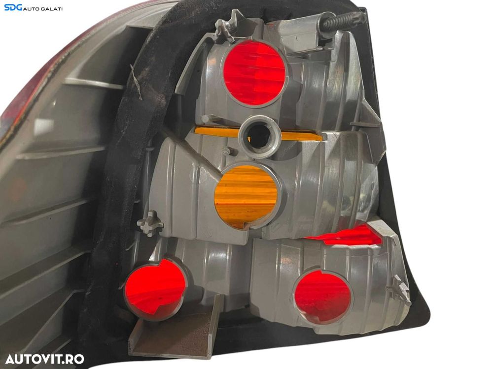 Stop Lampa Tripla Dreapta BMW Seria 3 E46 Berlina Sedan Limuzina 1998 - 2005 Cod 6946534 [LR0189] - 2