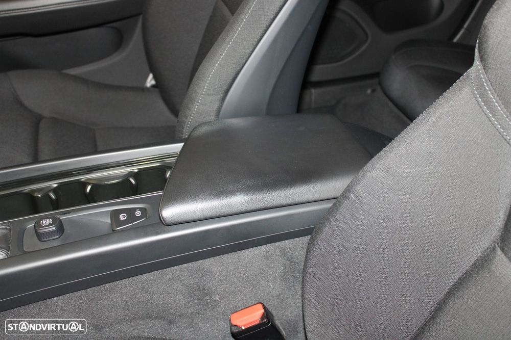 Volvo V60 2.0 D3 Geartronic - 27