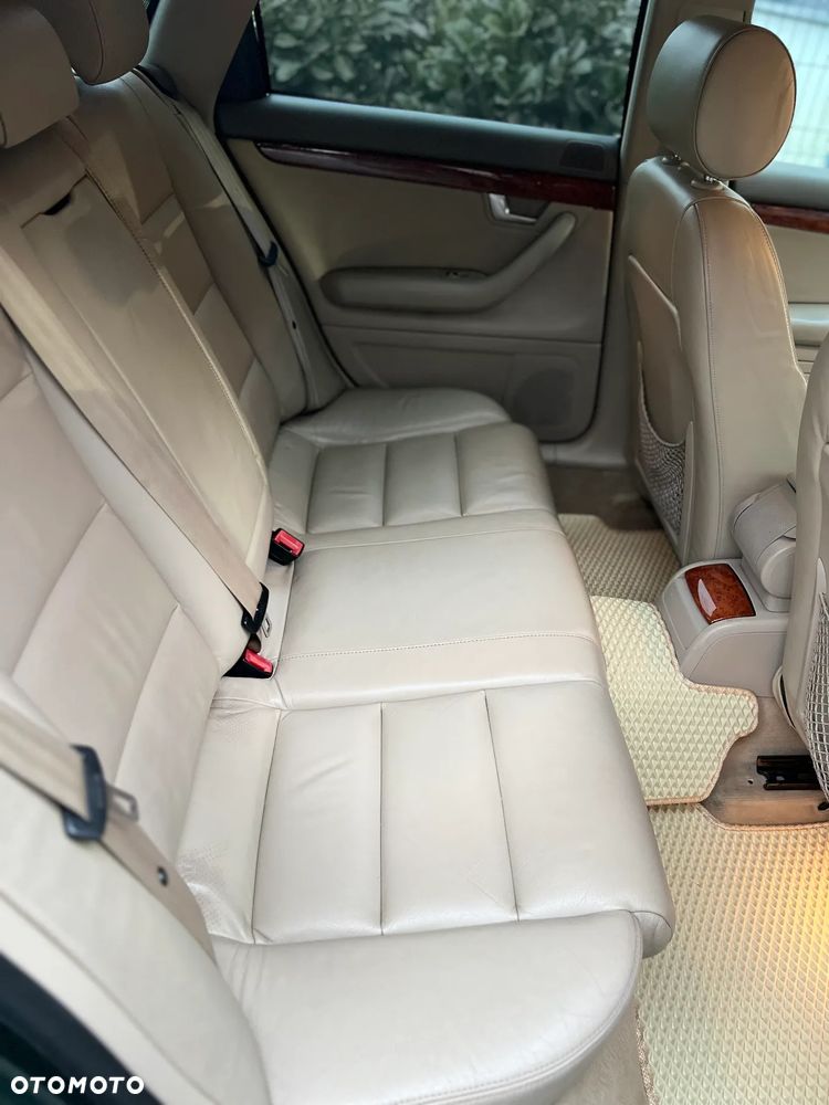 Audi A4 Avant 2.5 TDI Multitronic - 11