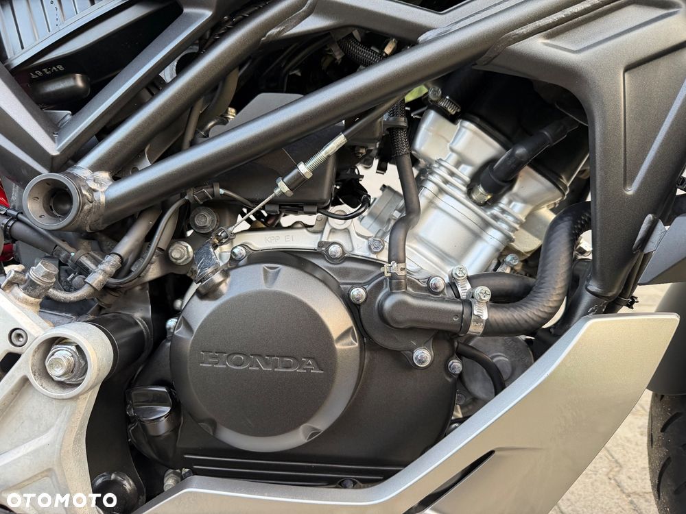 Honda CB - 36