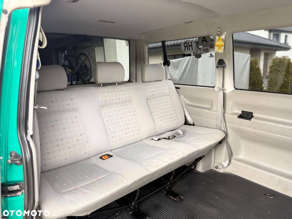 Volkswagen Caravelle GL - 16