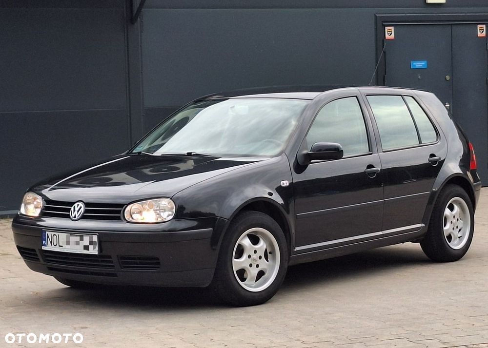 Volkswagen Golf - 3