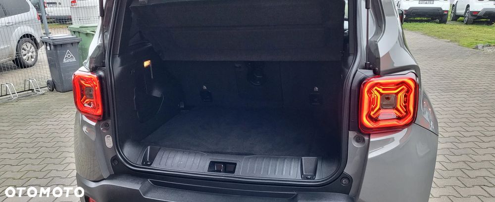 Jeep Renegade - 21