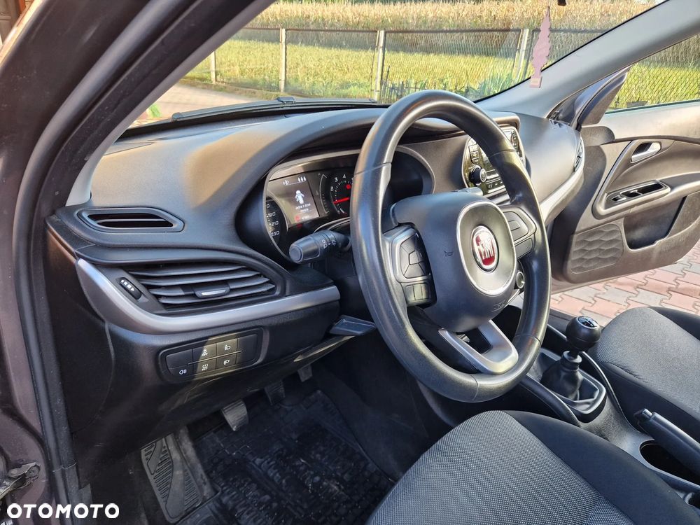 Fiat Tipo 1.4 16v Easy - 17