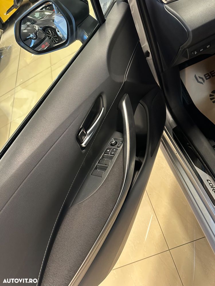 Toyota Corolla - 10
