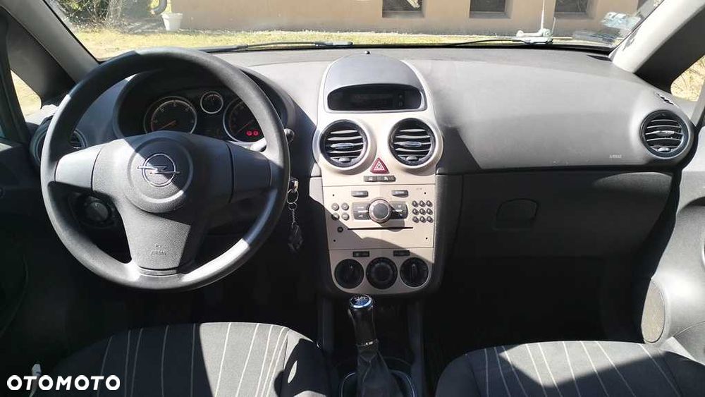 Opel Corsa - 3