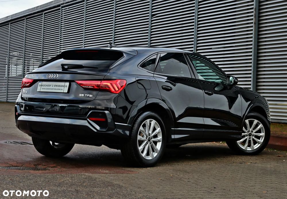 Audi Q3 Sportback - 11