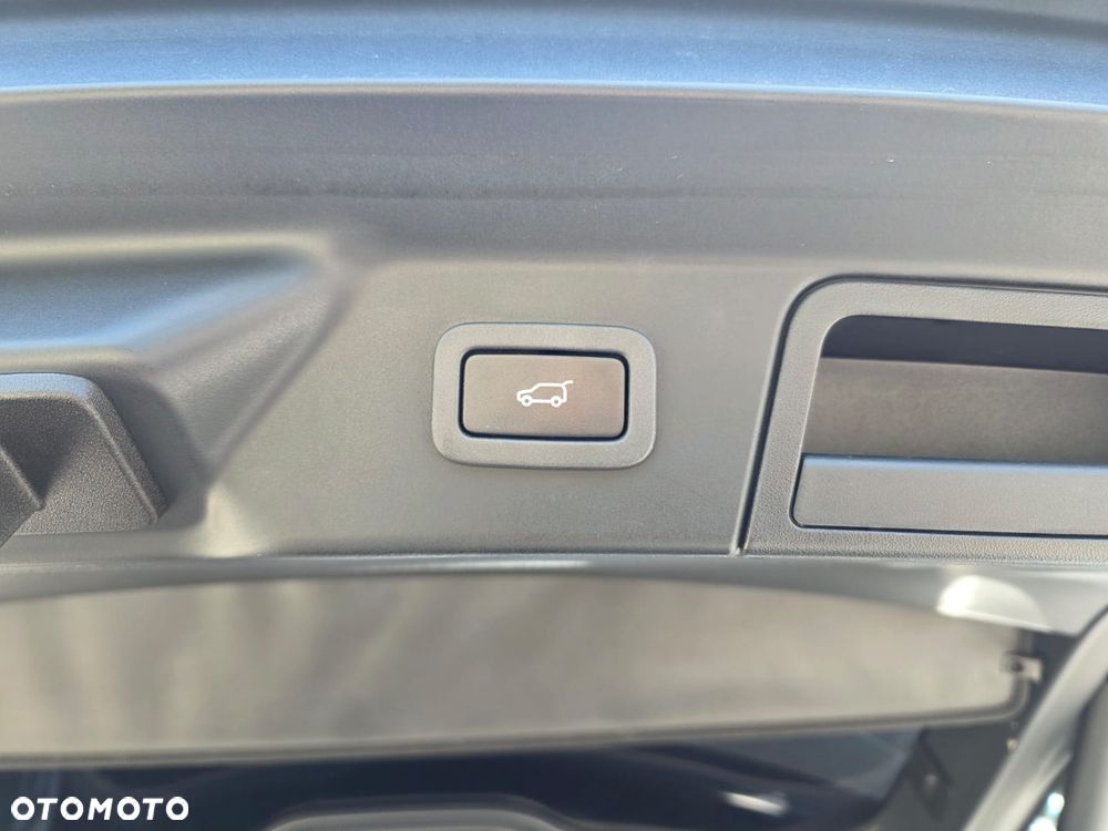 Land Rover Range Rover Velar 2.0 Si4 S - 28