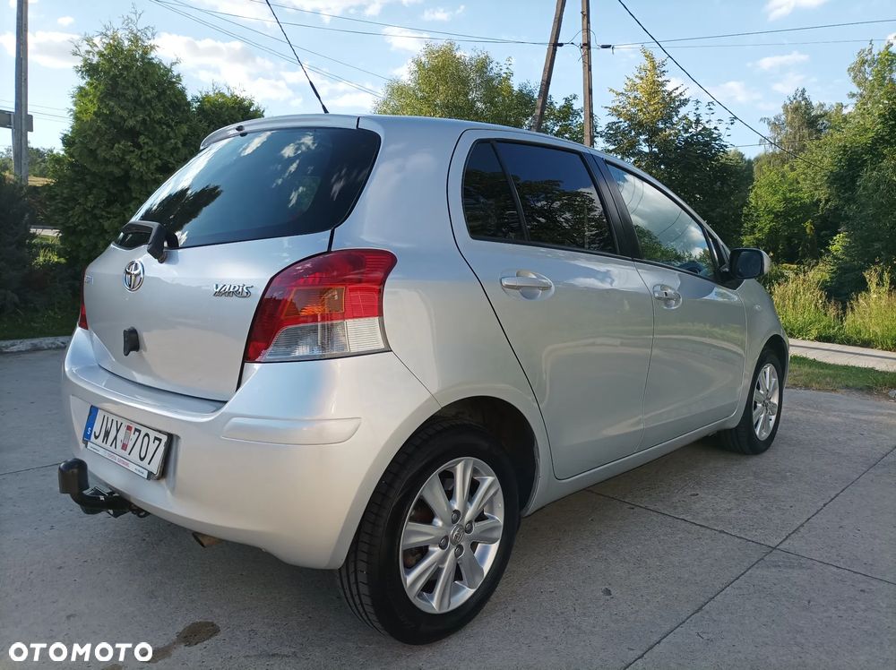 Toyota Yaris 1.33 VVT-i Executive - 9