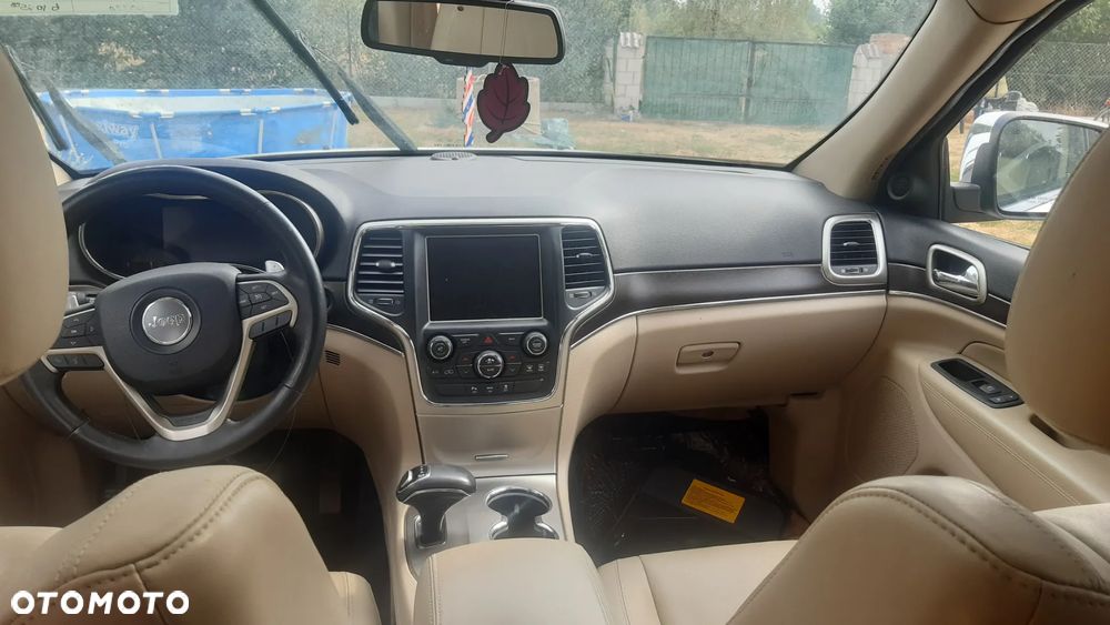 Jeep Grand Cherokee - 10