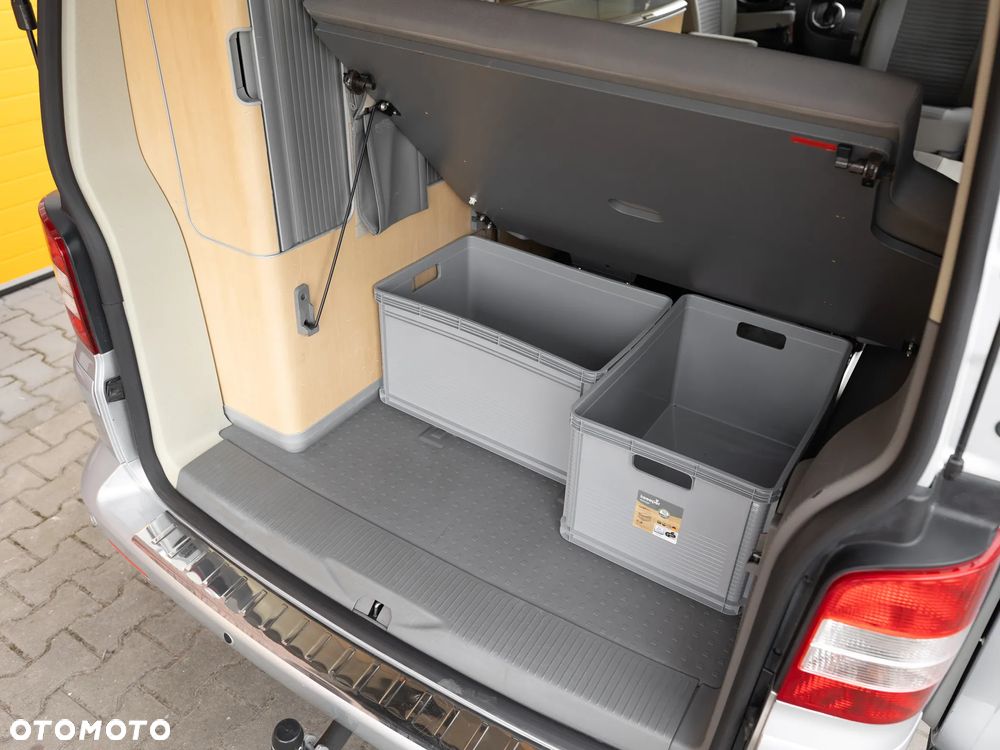 Volkswagen California - 36