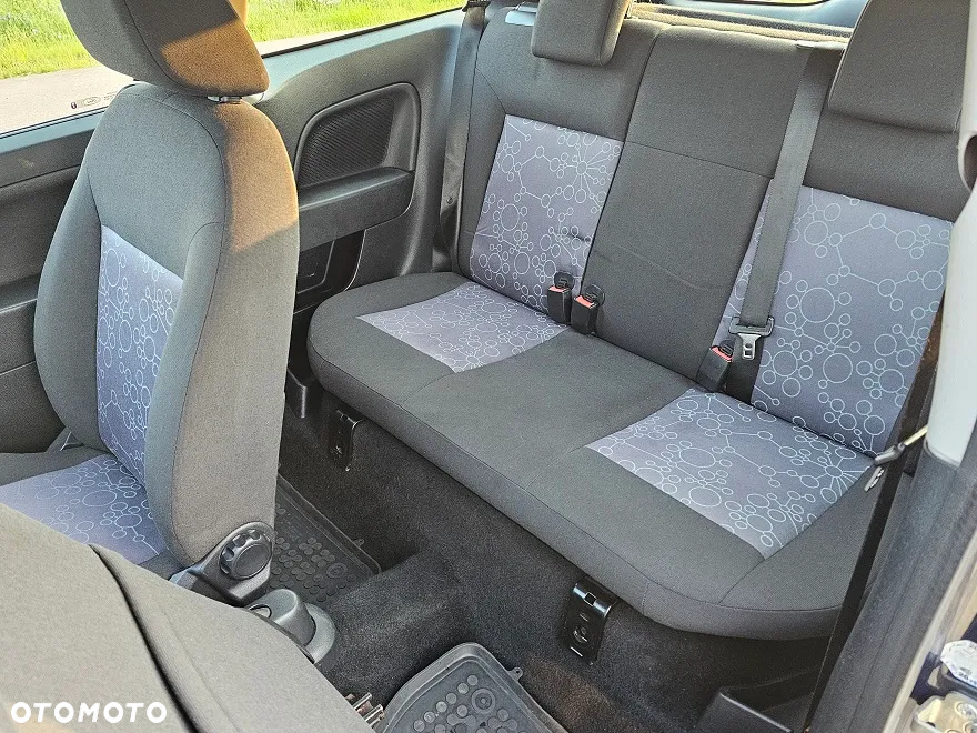 Ford Fiesta 1.3 Ambiente - 15