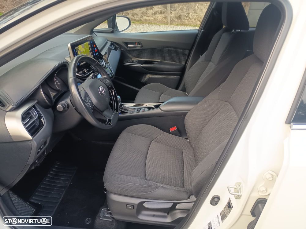 Toyota C-HR 1.8 Hybrid Exclusive+P.Luxury - 9