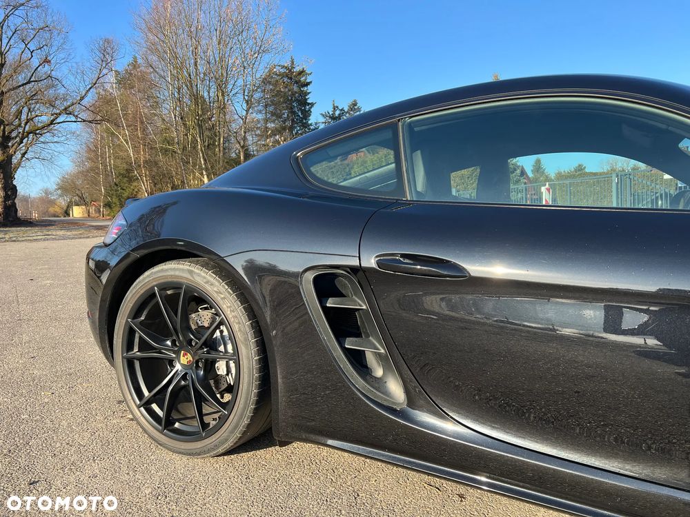 Porsche 718 Cayman T PDK - 3