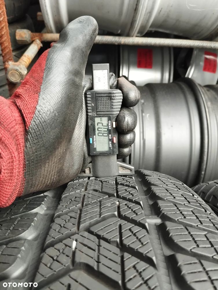 Pirelli Scorpion Winter 215 65 17 99 H 3PMSF 4szt zimówki - 5