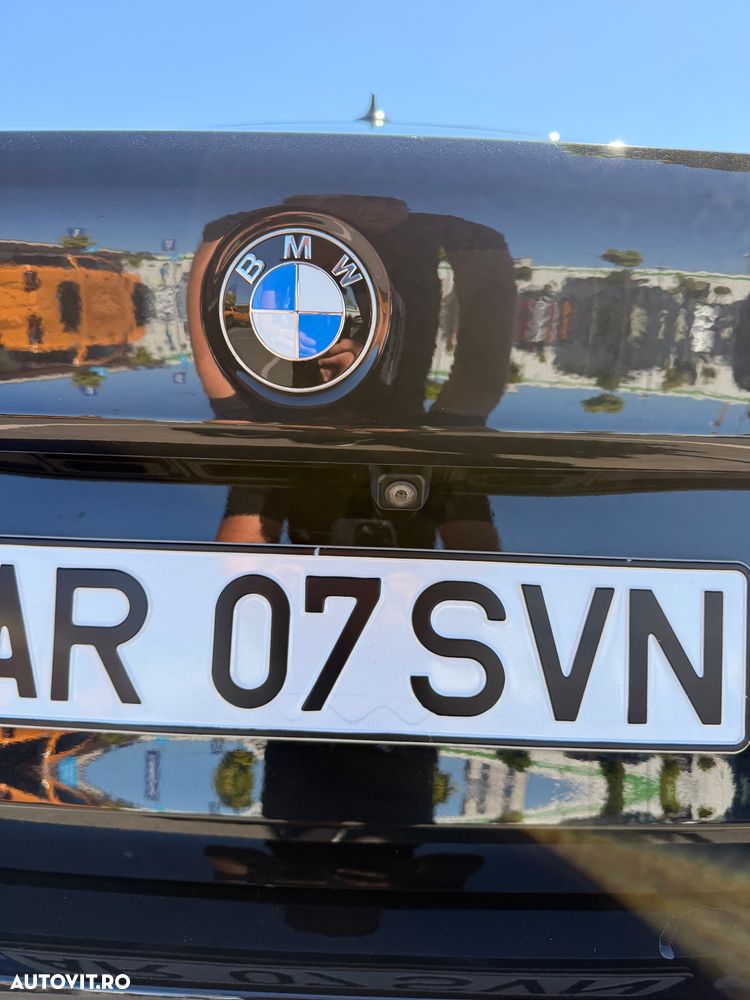 BMW Seria 5 520d AT - 11