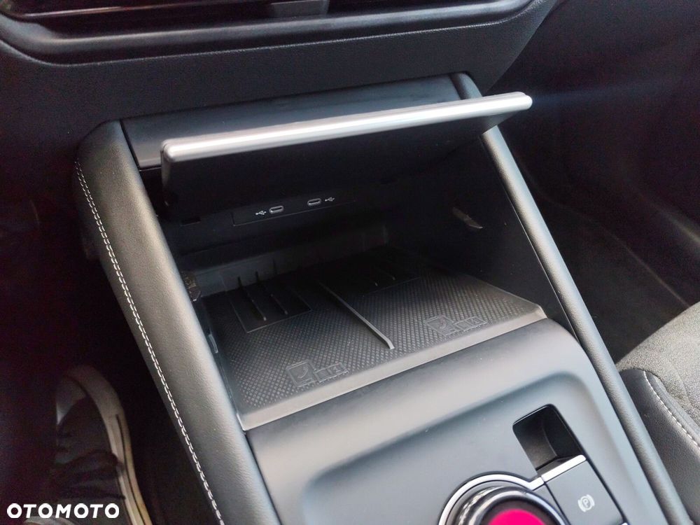 Volkswagen Tayron 1.5 eTSI mHEV Life Plus DSG - 24