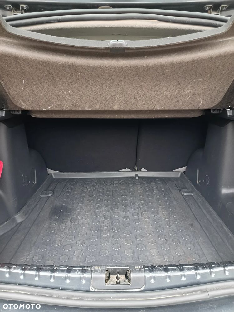 Dacia Duster 1.6 SCe Access S&S - 6