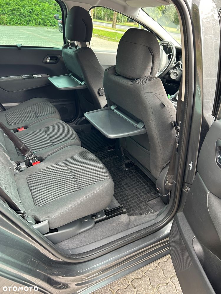 Peugeot 5008 1.6 BlueHDi Style 7os - 8