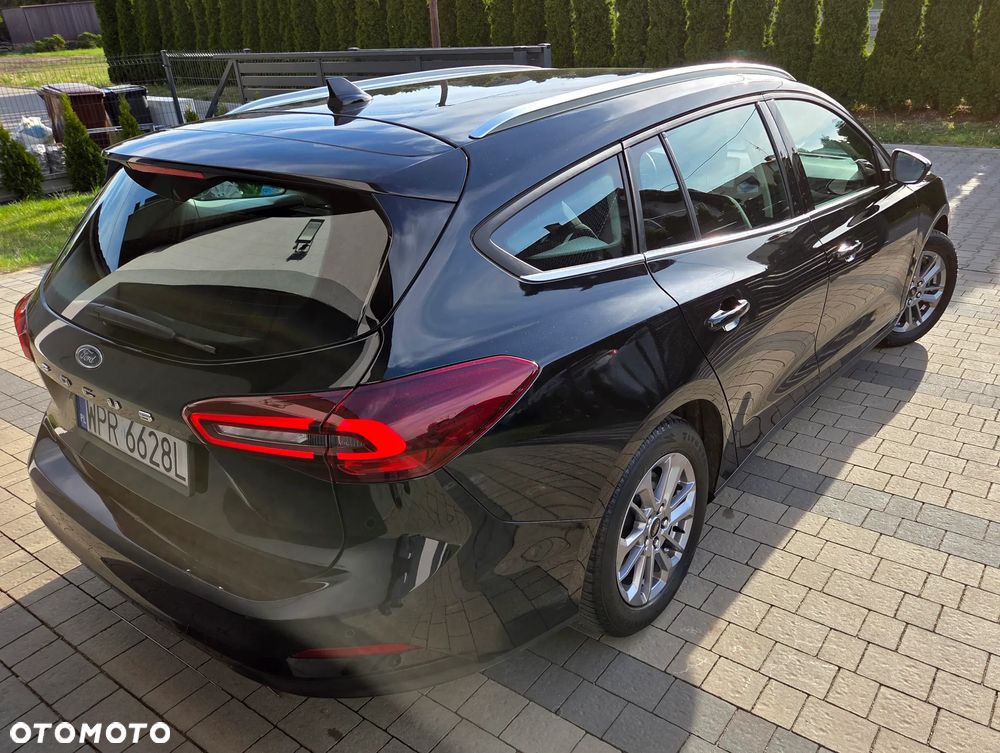 Ford Focus 1.0 EcoBoost Titanium - 9