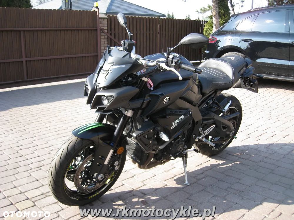 Yamaha MT - 7