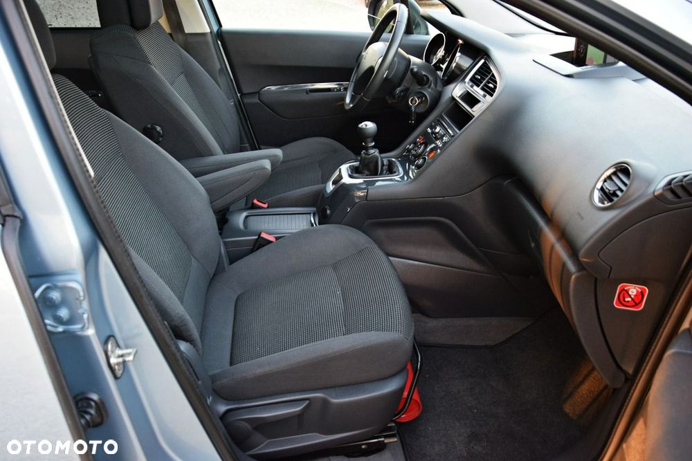 Peugeot 5008 - 37