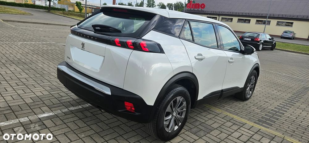Peugeot 2008 1.2 PureTech Allure Pack S&S - 4