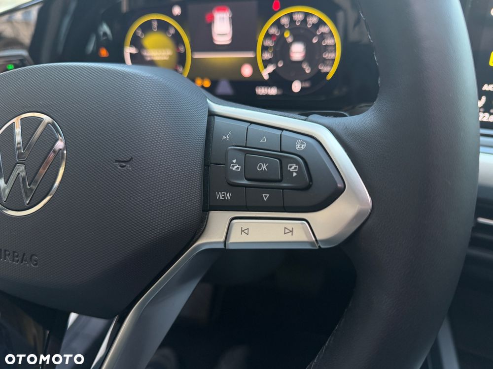 Volkswagen Golf Variant 2.0 TDI SCR DSG Life - 24