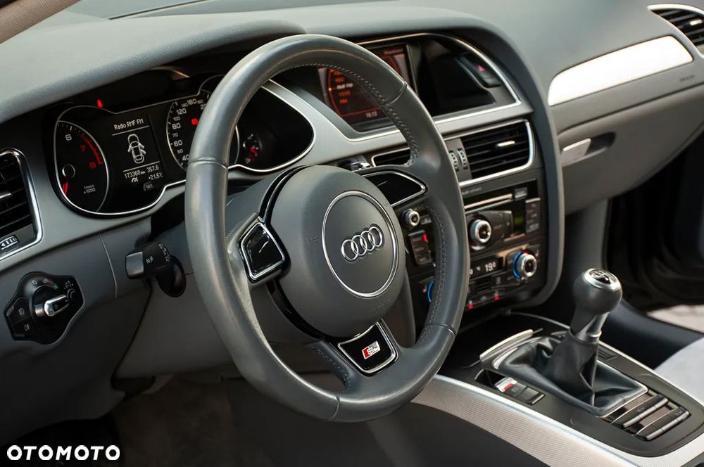 Audi A4 Limousine 1.8 TFSI Ambiente - 24