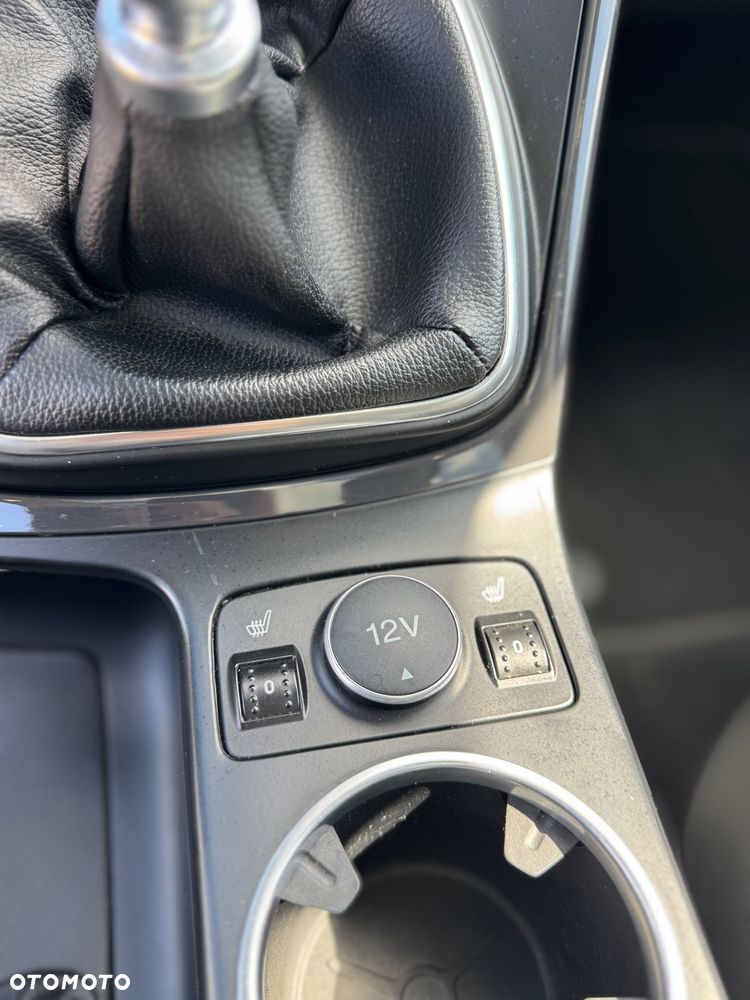 Ford Kuga 2.0 TDCi 2x4 Business Edition - 17
