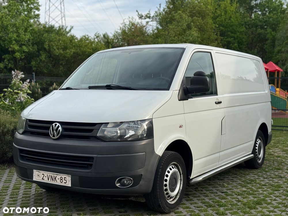 Volkswagen Transporter - 1