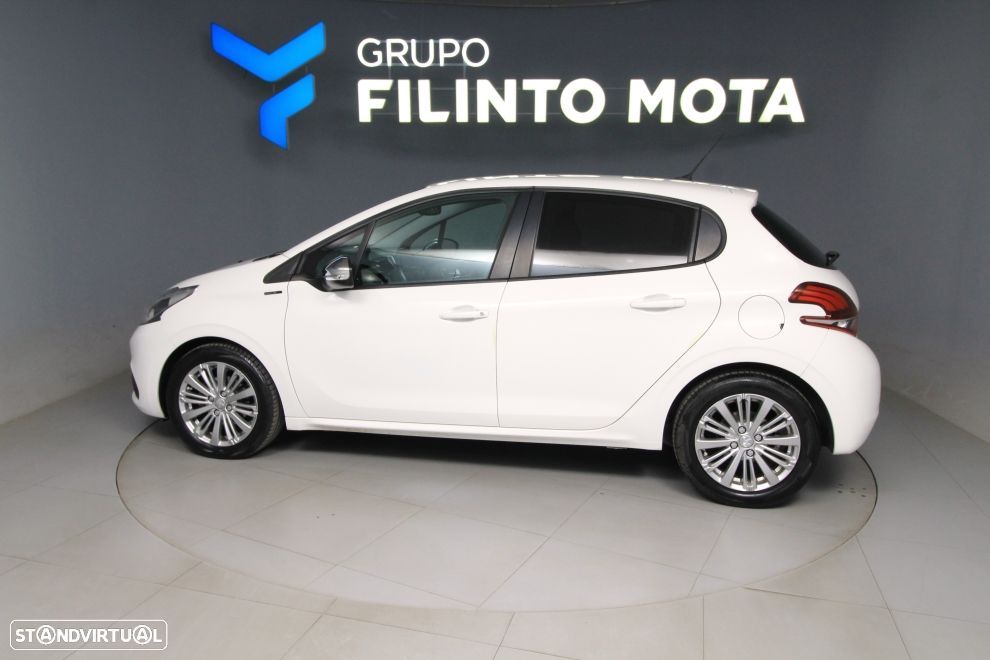 Peugeot 208 1.5 BlueHDi Signature - 5