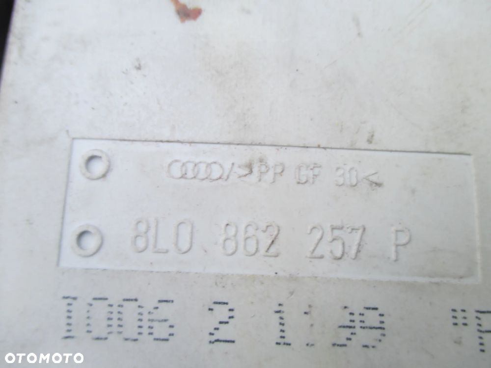 Pompka centralnego zamka AUDI A3 A4 8L0862257P - 2